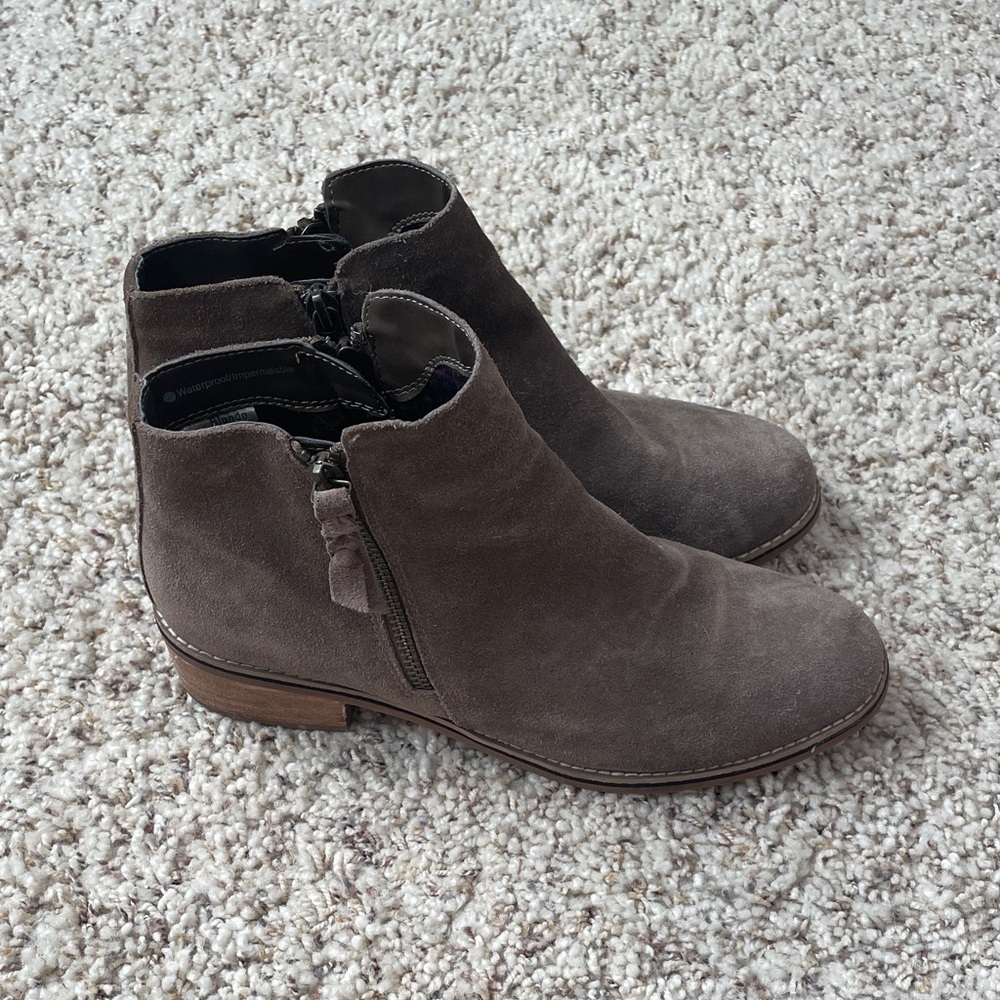 Women's Suede Ankle Boots - Brown